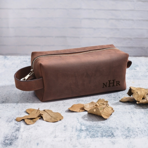 Hanging Toiletry Bag – Engraved Leather on Hook