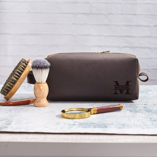 Personalized Hanging Toiletry Bag – Engraved Leather Travel Organizer