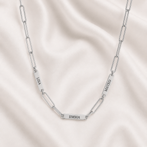 Family necklace with engraved name bars on a paperclip chain in sterling silver by Keevola